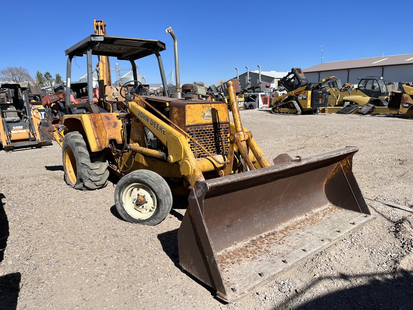 ./imagenes/INVOICE/2019/17348/RETROEXCAVADORA JOHN DEERE 210C (3).JPG